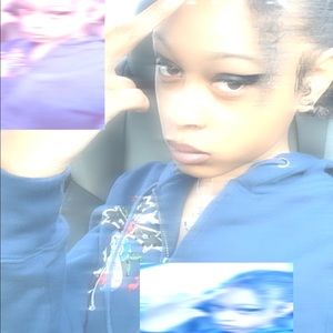 Meet your Posher, Janasia